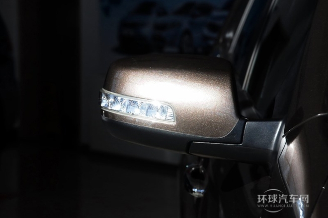 2013款 2.2T 7座柴油豪華版