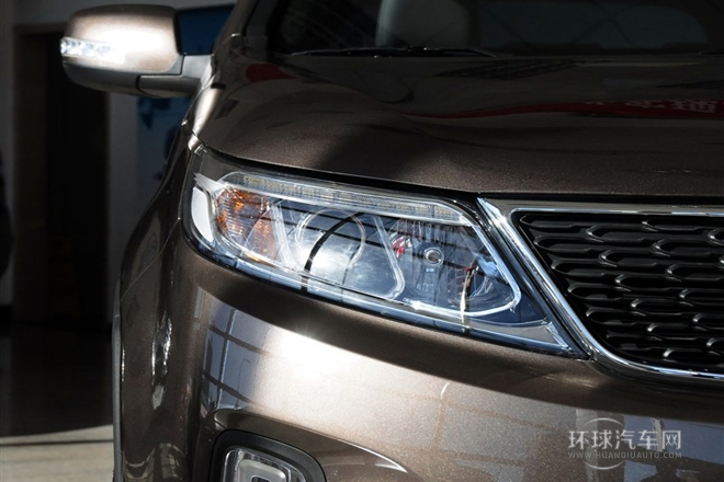 2013款 2.2T 7座柴油豪華版