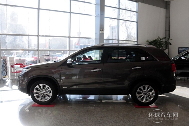 2013款 2.2T 7座柴油豪華版