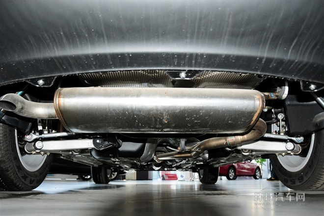 2013款 2.0L 手動兩驅淺內特別版