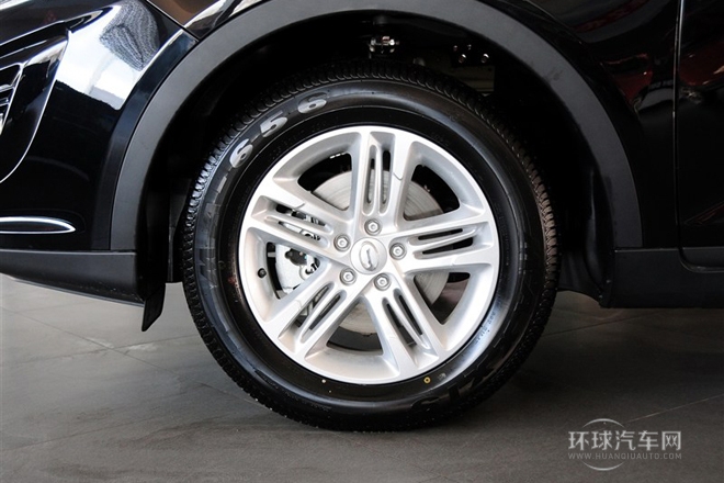 2013款 2.0L 手動(dòng)兩驅(qū)淺內(nèi)特別版