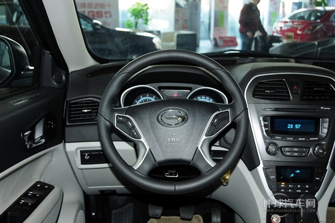 2013款 2.0L 手動兩驅淺內特別版