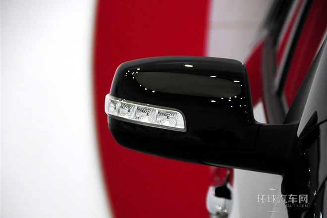 2013款 2.2T 5座柴油豪華版