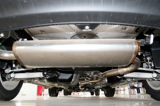 2013款 2.0L 自動兩驅淺內特別版