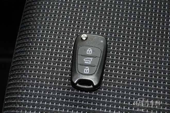 2013款 2.2T 7座柴油舒適版