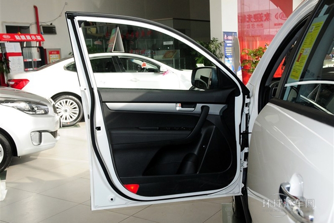 2013款 2.2T 5座柴油舒適版