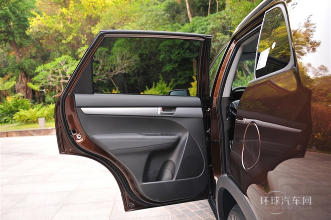 2013款 2.4GDI 7座汽油至尊UVO版 國(guó)V