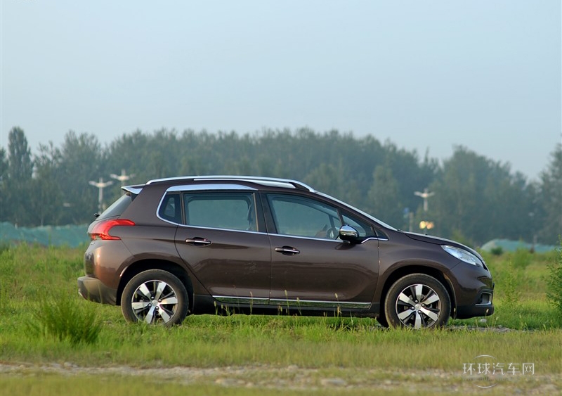 2014款 1.6L 自動(dòng)領(lǐng)航版