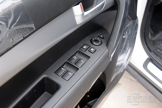 2013款 2.4GDI 5座汽油至尊版 國V