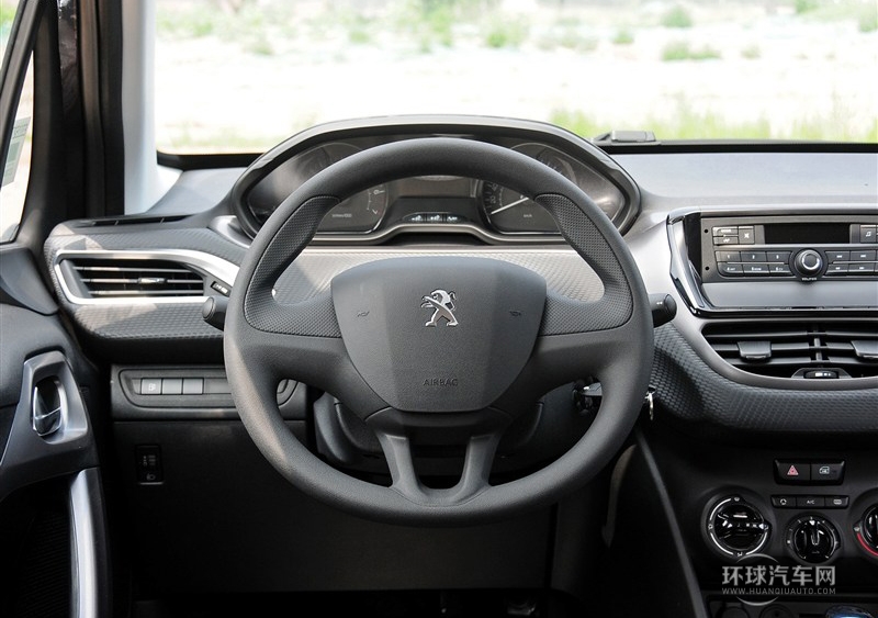 2014款 1.6L 自動(dòng)潮流版