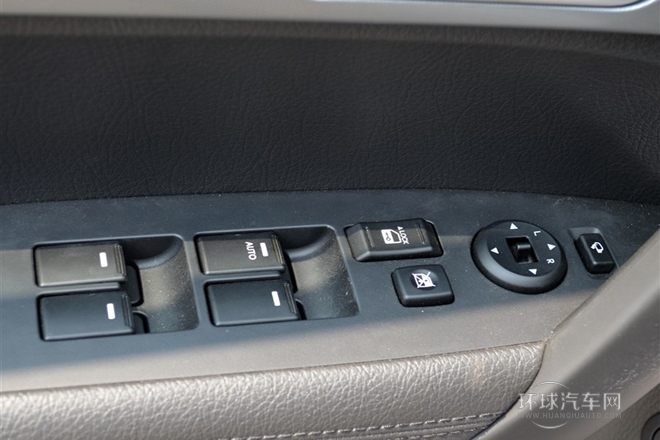 2013款 2.4GDI 7座汽油舒適版 國IV