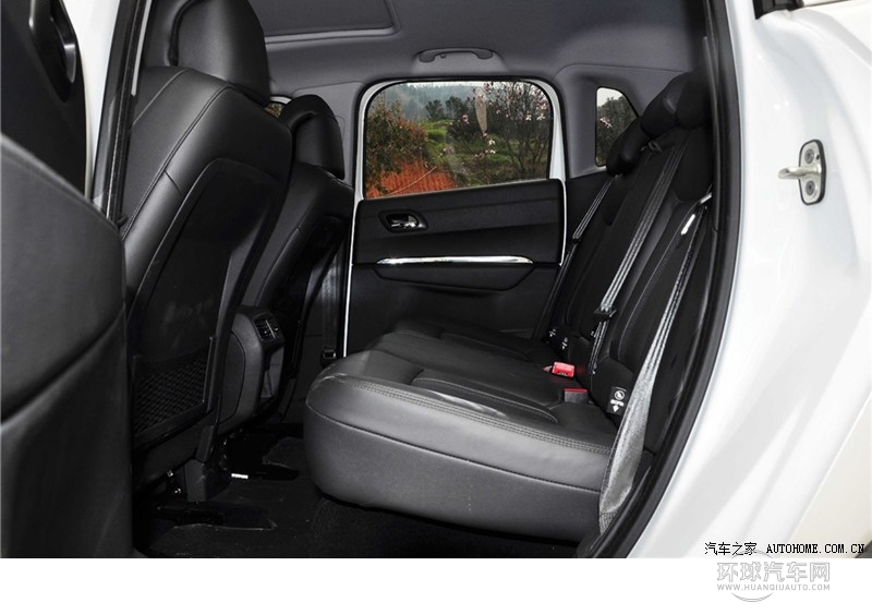 2013款 2.0L 自動潮流版