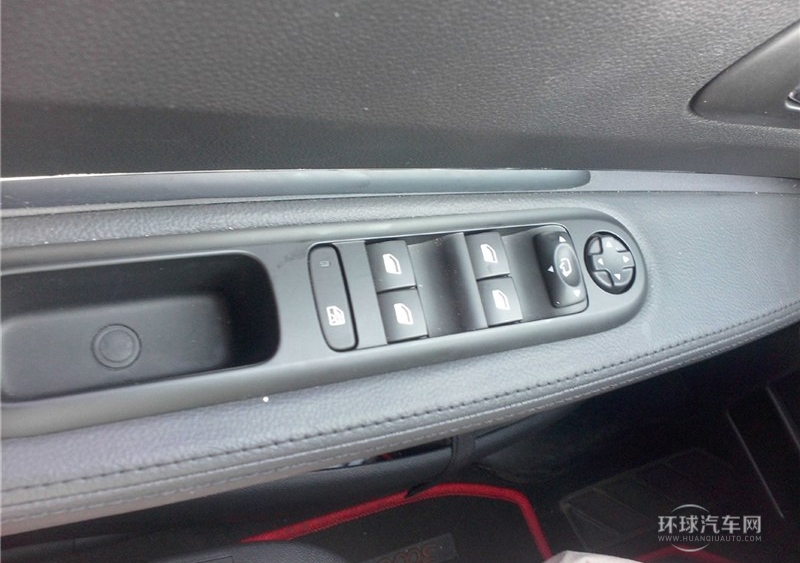 2013款 2.0L 自動潮流版