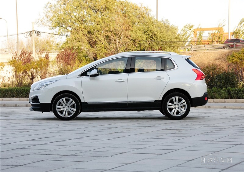 2013款 2.0L 手動潮流版