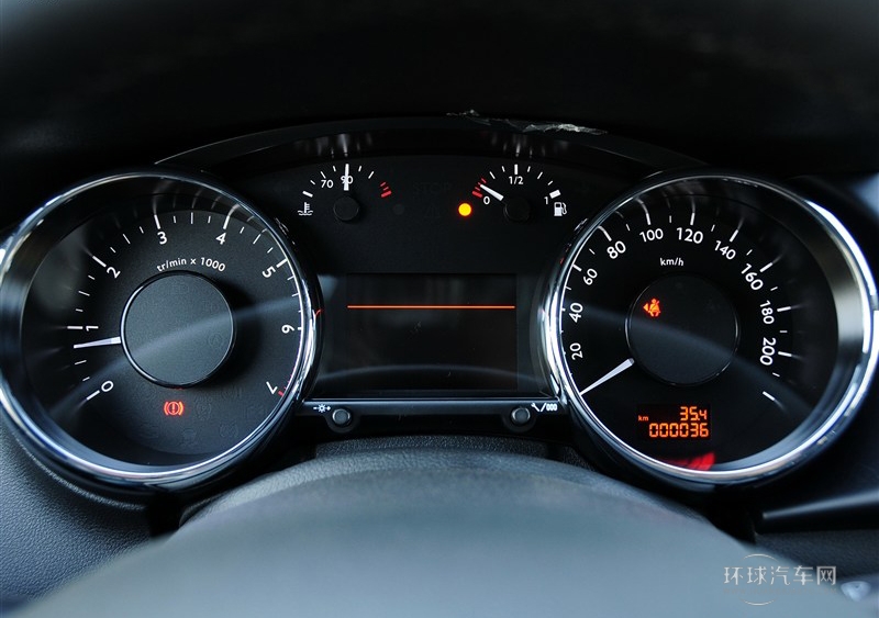 2013款 2.0L 手動潮流版