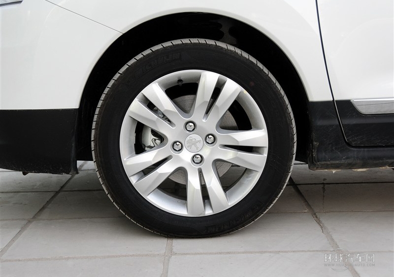 2013款 2.0L 手動潮流版