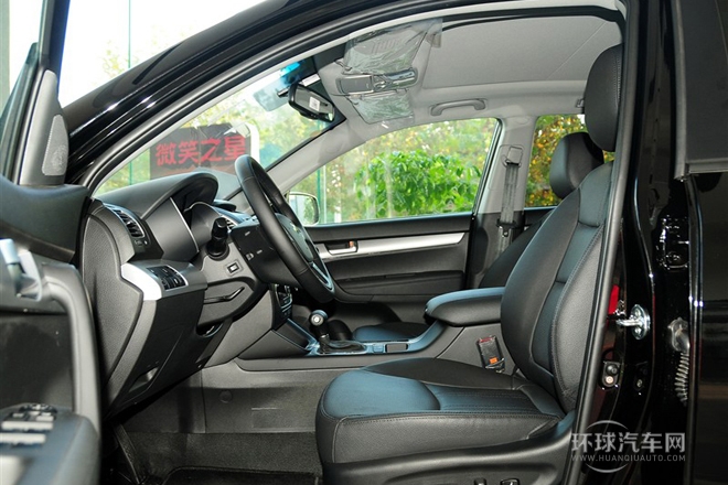 2013款 2.4 5座汽油豪華版