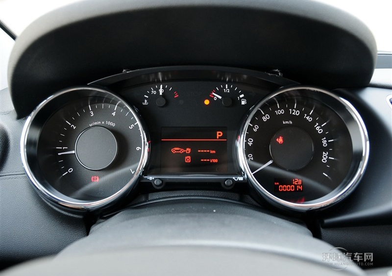 2013款 2.0L 自動經典版