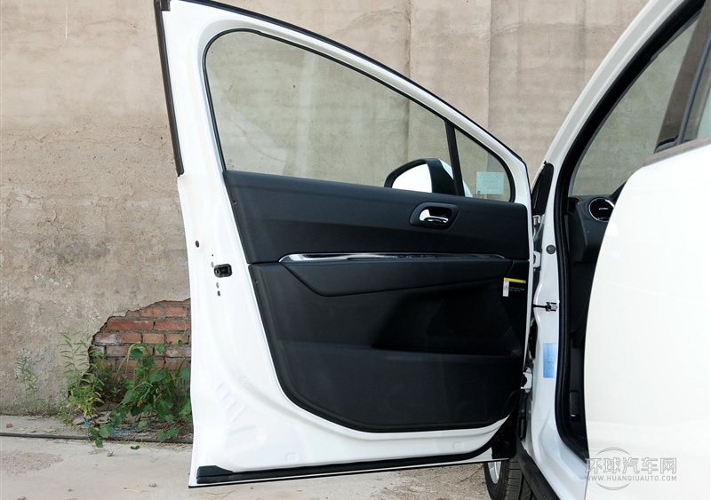 2013款 2.0L 自動經典版