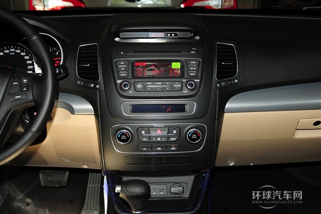 2013款 2.4 7座汽油舒適版