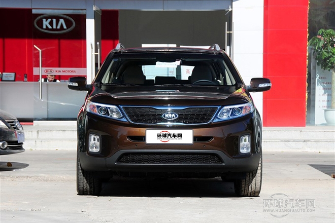 2013款 2.4 7座汽油舒適版