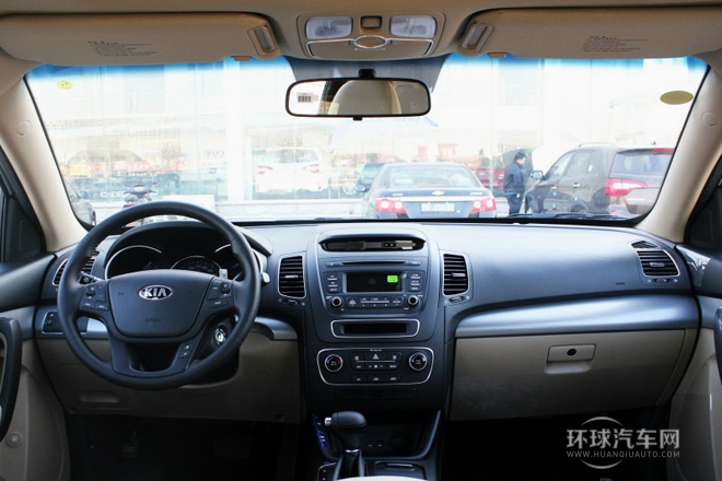 2013款 2.4 5座汽油舒適版