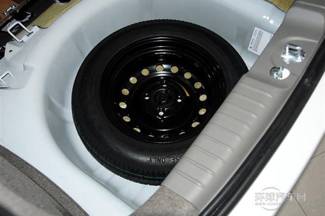 2013款 兩廂 1.2L EMT理想版