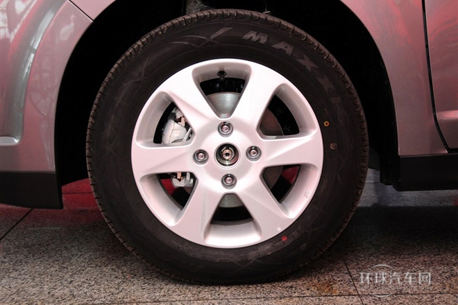 2013款 1.6L 手動(dòng)北斗導(dǎo)航版