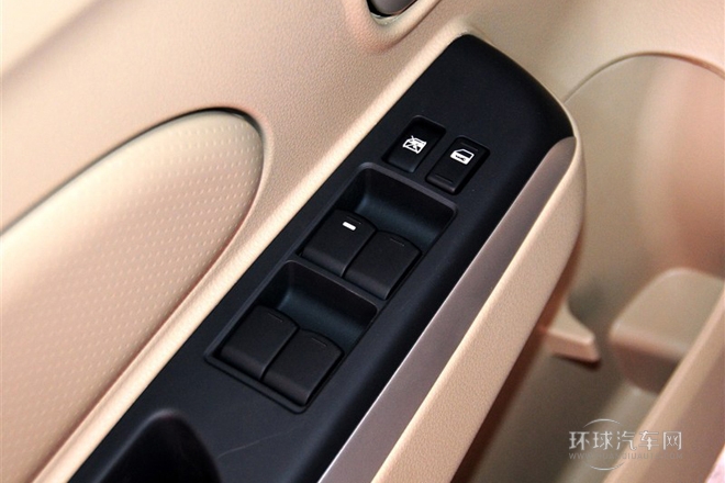 2013款 1.6L 手動北斗導(dǎo)航版