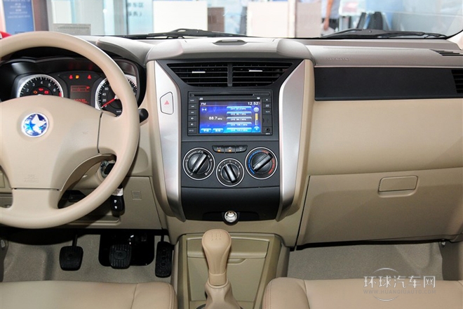 2013款 1.6L 手動(dòng)北斗導(dǎo)航版