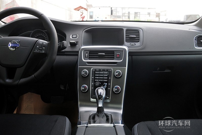 2014款2.0T手自一體智進(jìn)版（停產(chǎn)在售）