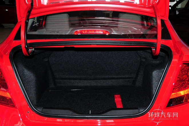 2013款 三廂 1.4L EMT優(yōu)逸版