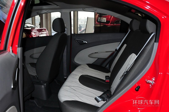 2013款 三廂 1.4L EMT優(yōu)逸版