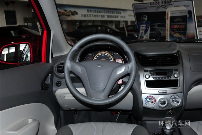 2013款 三廂 1.4L EMT優逸版