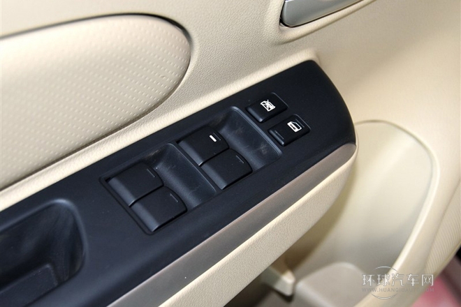 2013款 1.6L 手動豪華版