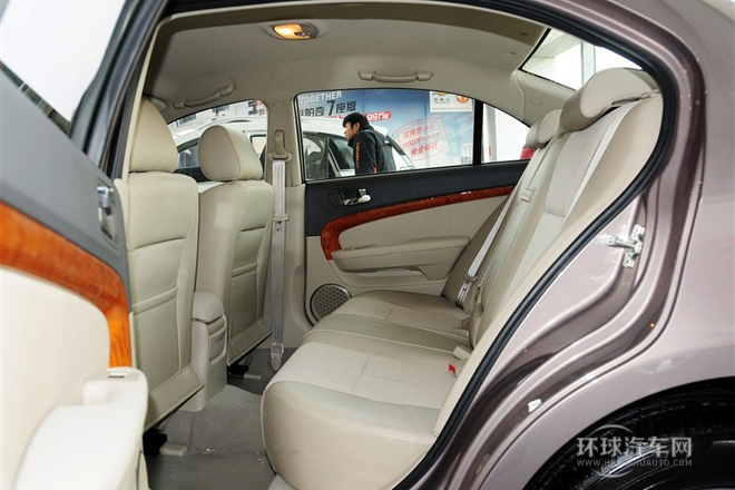 2013款 1.8 SE舒適版 AT