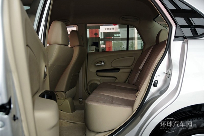 2013款 1.6L 手動時尚版