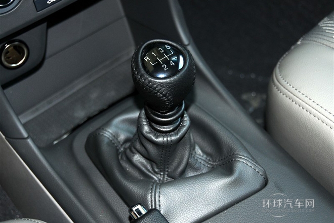 2013款 1.8 SE舒適版 MT