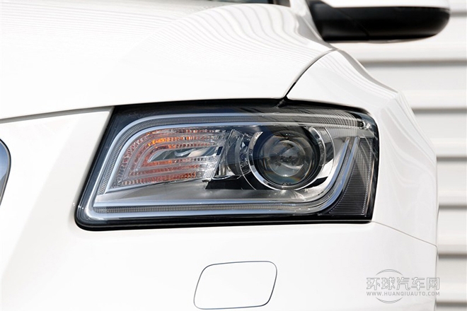 2013款 40 TFSI 豪華型