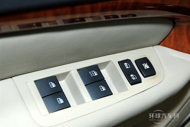 2013款 1.8 SX豪華版 MT