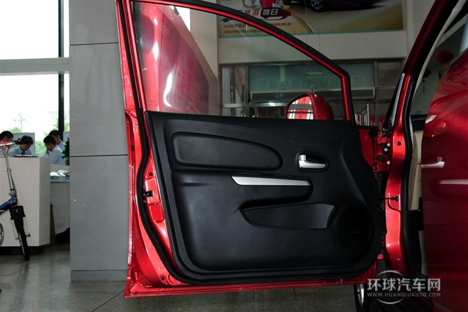 2013款 1.6L 自動(dòng)豪華版