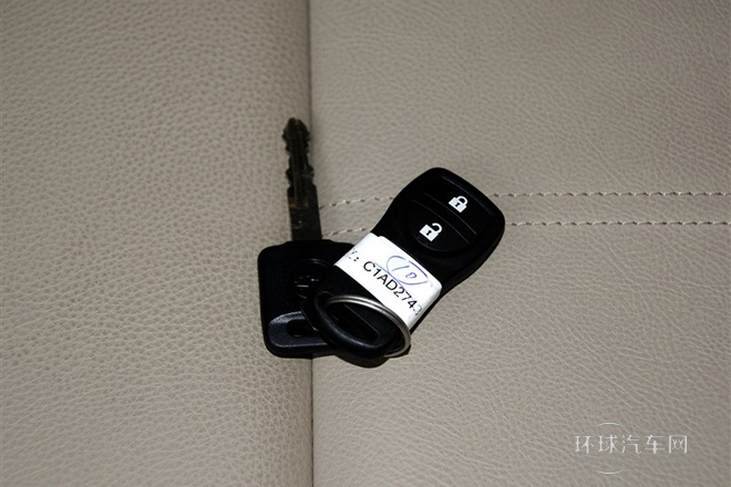 2013款 1.6L 手動(dòng)豪華版