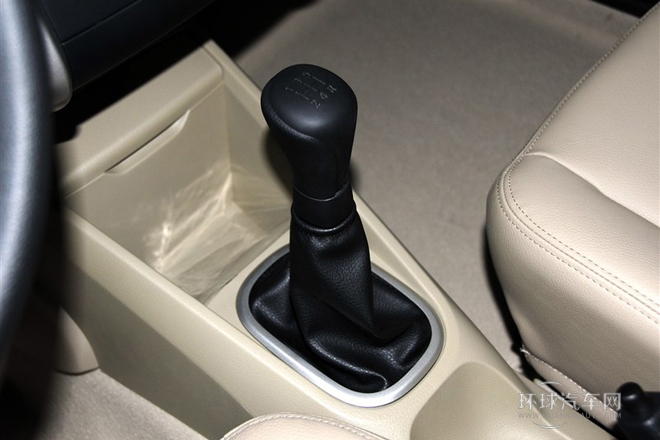 2013款 1.6L 手動(dòng)豪華版