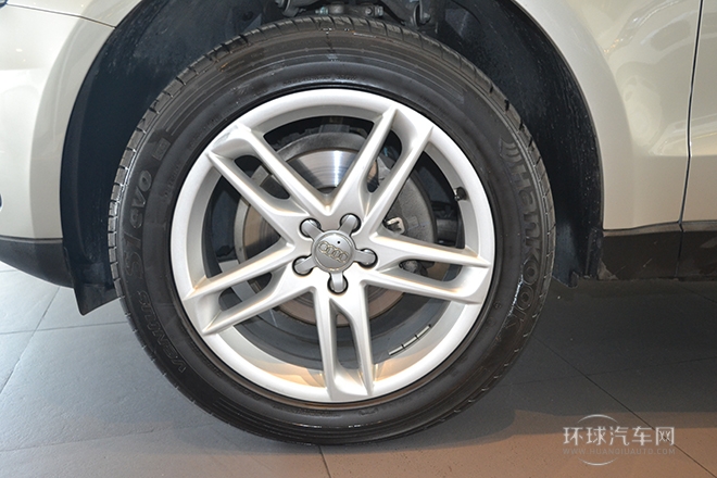 2013款 40 TFSI 豪華型