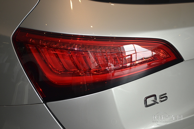 2013款 40 TFSI 豪華型