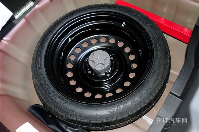 2013款 1.6L 自動時尚版