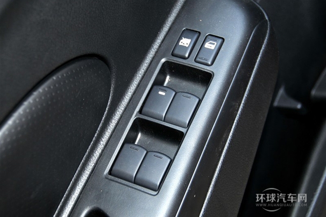 2013款 1.6L 自動時尚版