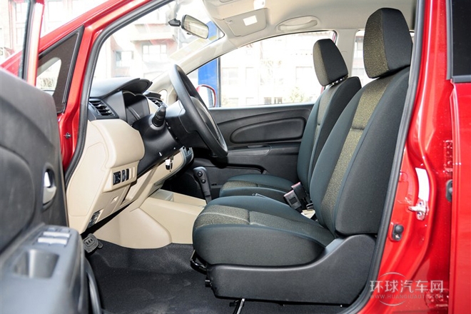 2013款 1.6L 自動時尚版