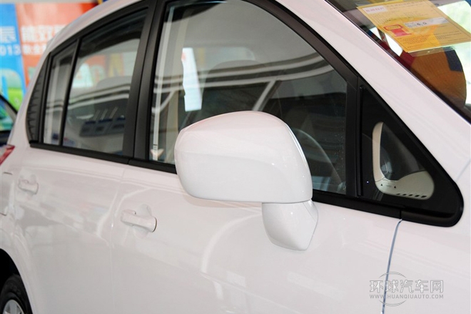 2013款 1.6L 手動時尚版