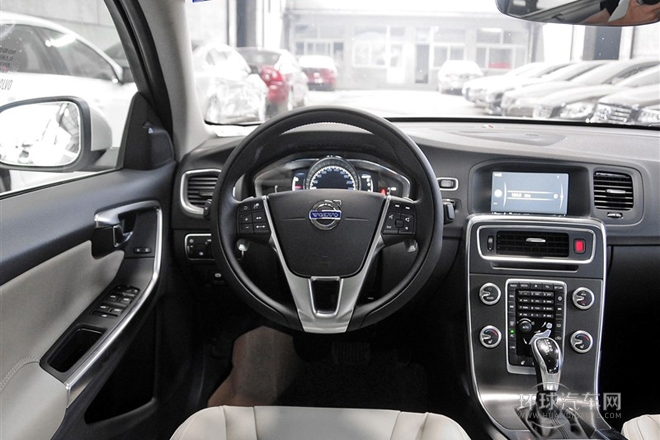 2015款2.0T手自一體T5智越版